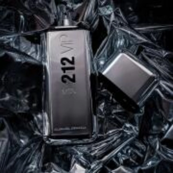 كارولينا هيريرا 212 VIP او دي تواليت - الصورة 3