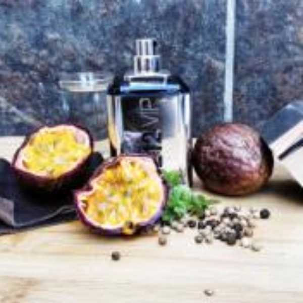 كارولينا هيريرا 212 VIP او دي تواليت - الصورة 5